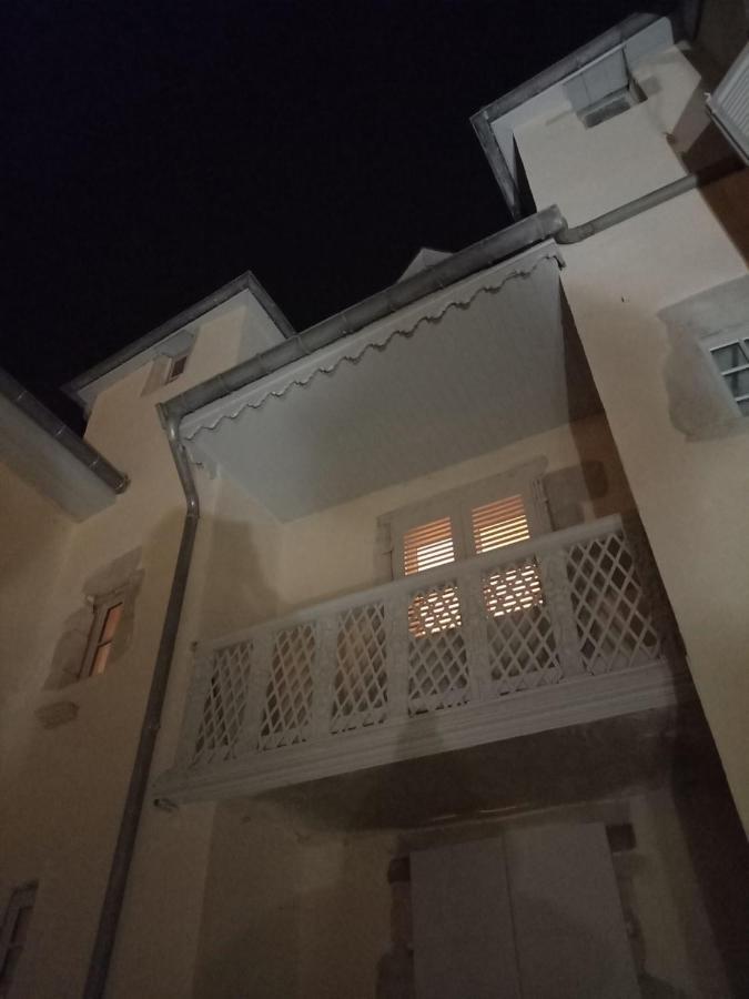Les Meubles Du Colombier Appartement Lons-le-Saunier Buitenkant foto